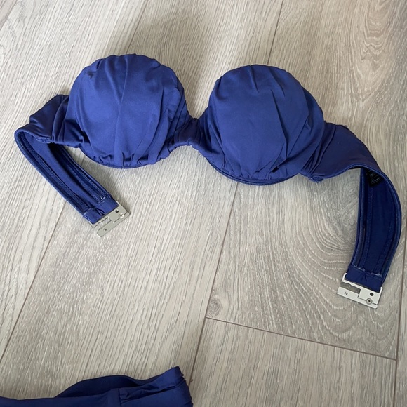 Blue bikini - Picture 3 of 6